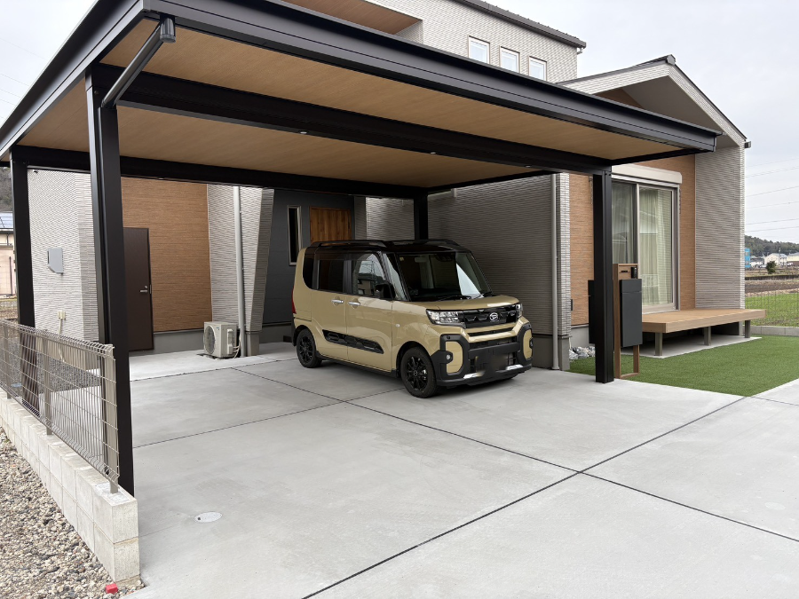 カーポートYKKAPジーポートPro他　外構工事の写真