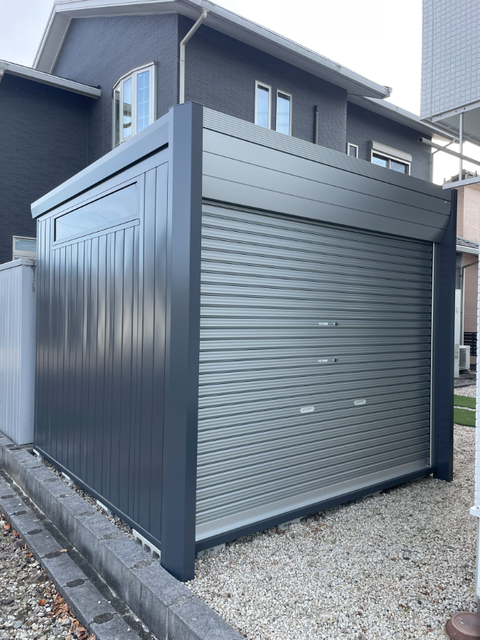 イナバデザイナーズバイクガレージ　アルシアフィット　DM-2626HYA（床付タイプ）の写真